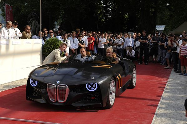 Un concept BMW 328 Hommage pour les 75 ans de la 328