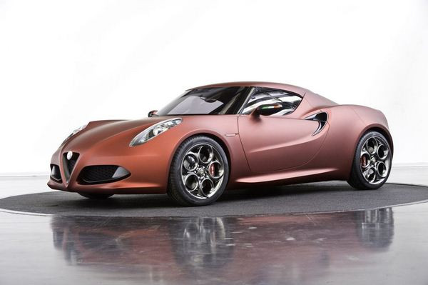 Retour sur le concept de coupé sport Alfa 4C