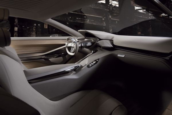 Peugeot dévoile le concept-car HX1 à Francfort