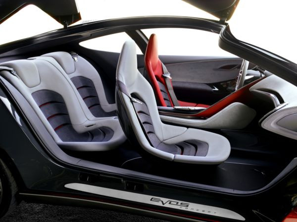Le concept Evos préfigure le style de la prochaine génération des modèles Ford