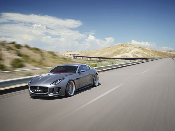Jaguar dévoile un concept de voiture de sport « Un plus Un » hybride