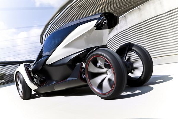 Un concept de petite Opel électrique biplace ultralégère