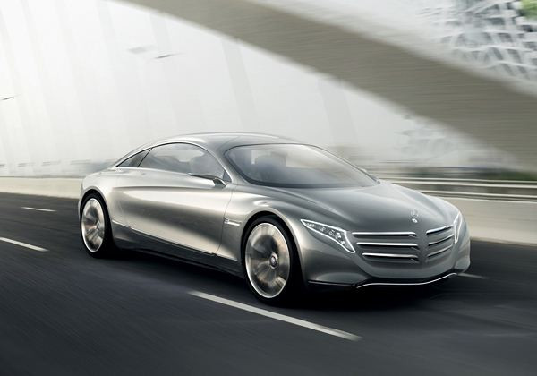 Mercedes présente un concept de berline hybride rechargeable à pile à combustible