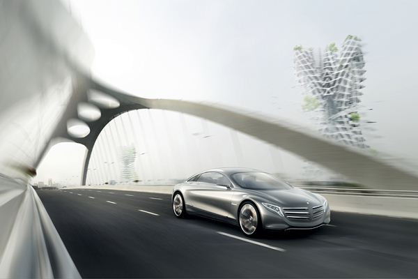 Mercedes présente un concept de berline hybride rechargeable à pile à combustible