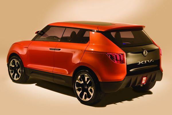 SsangYong dévoile le concept de SUV XIV-1 à Francfort