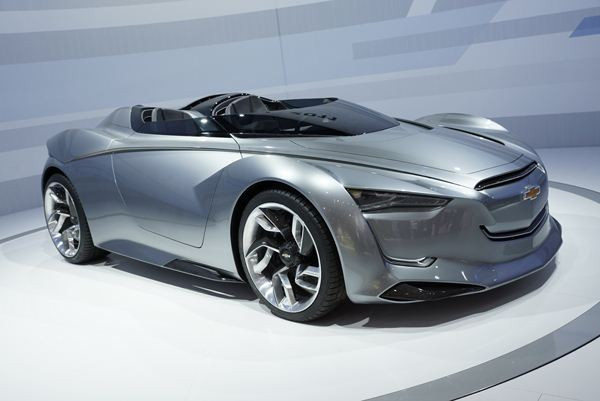 Un concept de roadster futuriste Chevrolet Miray à Francfort