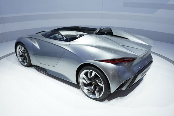 Un concept de roadster futuriste Chevrolet Miray à Francfort