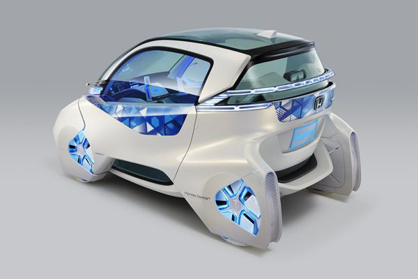 Un concept urbain de microvoiture électrique Honda Micro Commuter à Tokyo