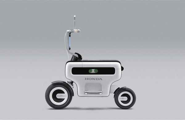 Un concept urbain de microvoiture électrique Honda Micro Commuter à Tokyo