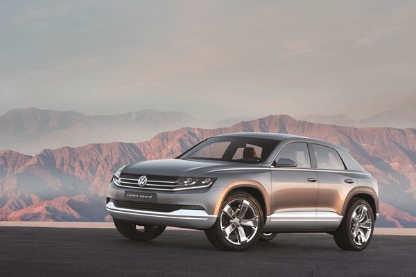 Le concept Volkswagen Cross-coupé hybride rechargeable se dévoile au salon de Tokyo