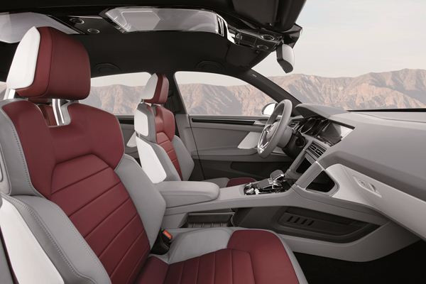 Le concept Volkswagen Cross-coupé hybride rechargeable se dévoile au salon de Tokyo