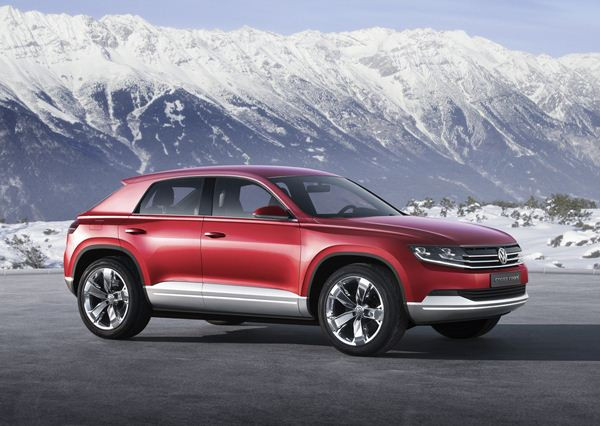 Volkswagen dévoile un concept de SUV hybride diesel rechargeable au salon de Genève