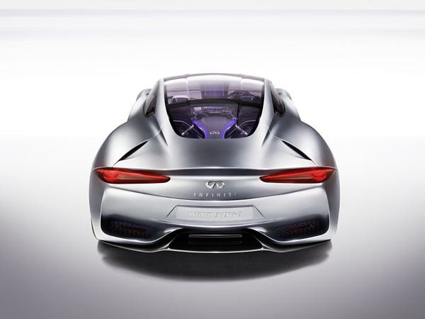 Infiniti lève le voile sur le concept de sportive électrique Emerg-E