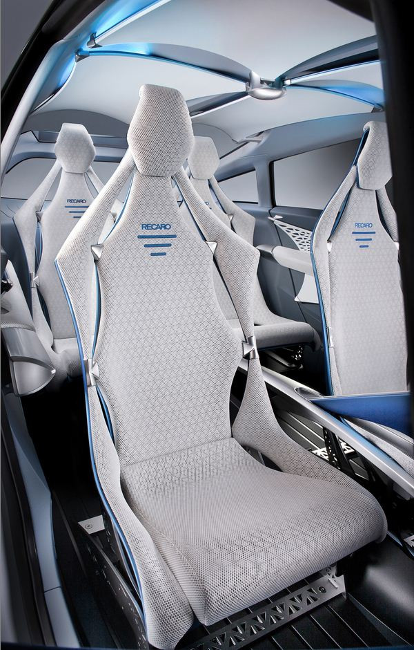 Toyota présente le concept FT-Bh à Genève