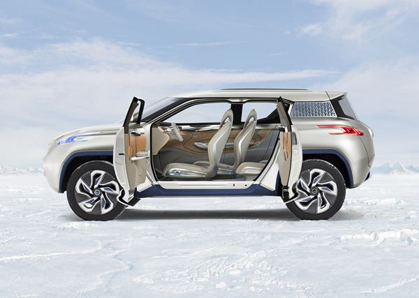 Un concept Nissan TeRRA de SUV électrique doté de la technologie de pile à combustible