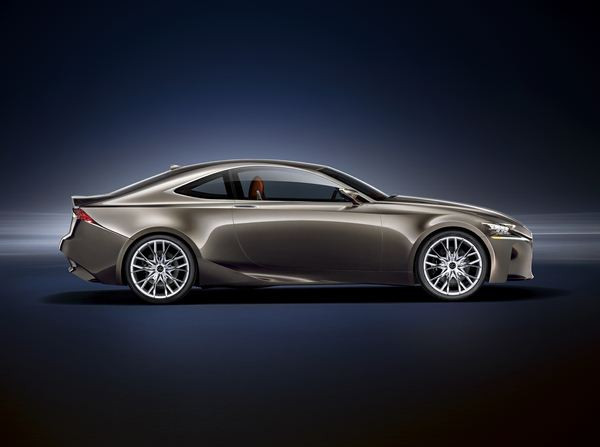 Un concept Lexus de coupé premium hybride de taille moyenne