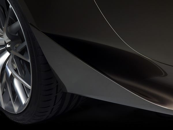 Un concept Lexus de coupé premium hybride de taille moyenne