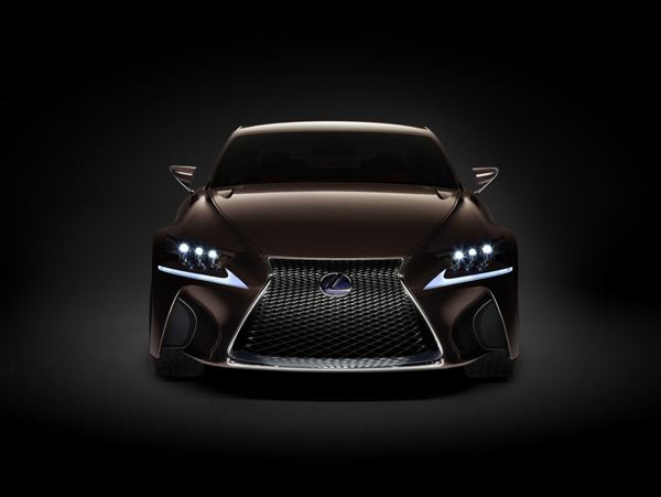 Un concept Lexus de coupé premium hybride de taille moyenne