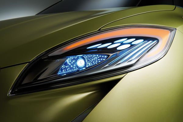 Le concept de crossover Suzuki S-Cross en avant-première au Mondial de l'Automobile