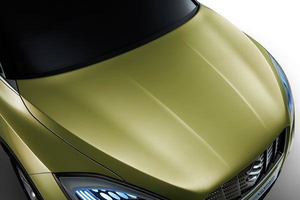 Le concept de crossover Suzuki S-Cross en avant-première au Mondial de l'Automobile