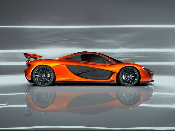 Le concept de supercar McLaren P1 dévoilé en première mondiale à Paris