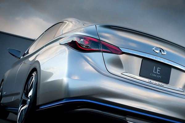 Le concept LE Infiniti électrique s'affiche au Mondial de Paris