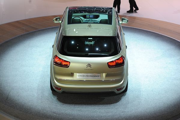 Le concept Citroën Technospace préfigure le nouveau monospace compact Citroën