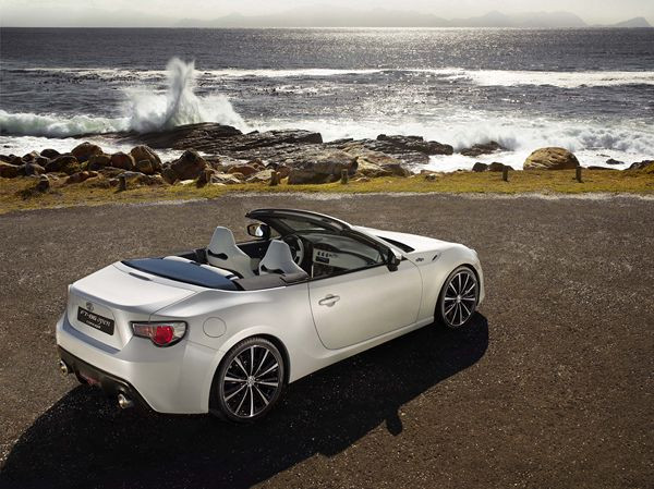 Une version cabriolet de la Toyota GT86 sous forme de concept FT-86 Open