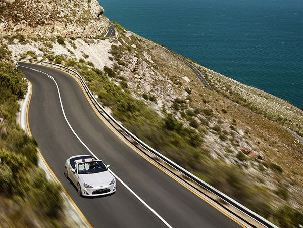 Une version cabriolet de la Toyota GT86 sous forme de concept FT-86 Open