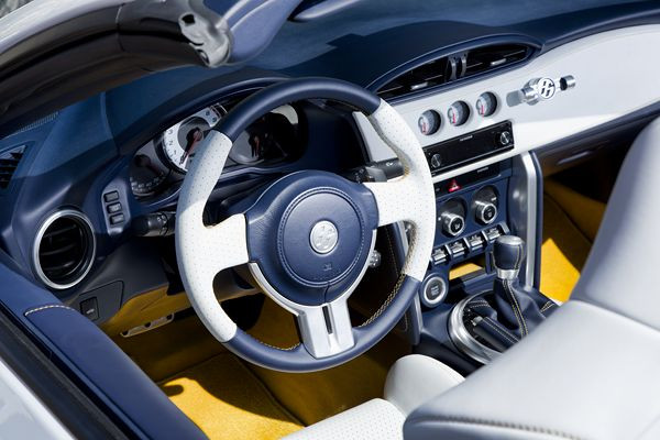 Une version cabriolet de la Toyota GT86 sous forme de concept FT-86 Open