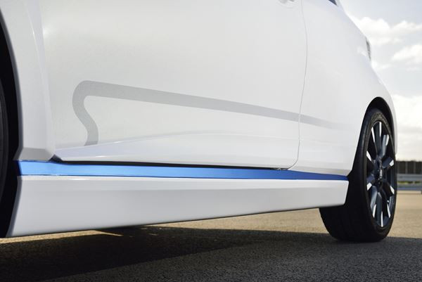 Un concept-car Toyota Yaris Hybrid-R 4 roues motrices doté de 420 ch