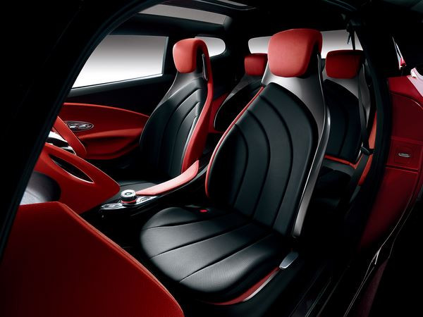 Un concept Suzuki de crossover compact Crosshiker au style inédit