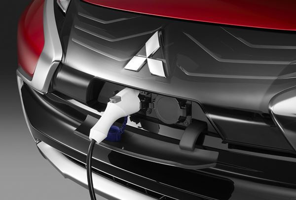 Un concept-car Mitsubishi XR-PHEV de SUV compact de nouvelle génération