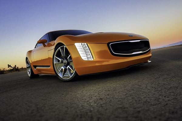 Kia présente le concept de coupé sport hautes performances GT4 Stinger
