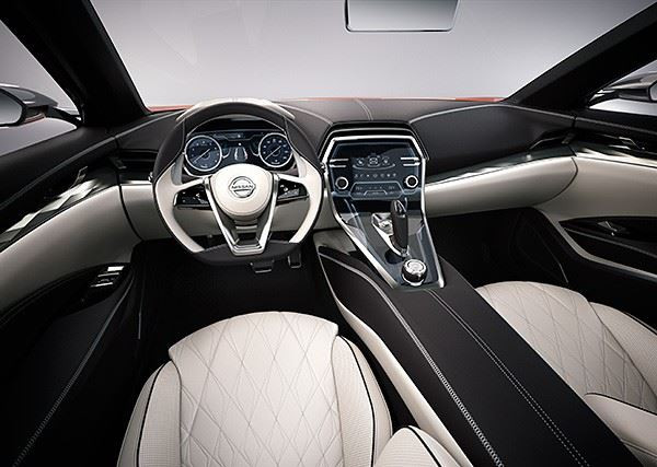 Le Nissan Sport Sedan Concept affiche un design dynamique