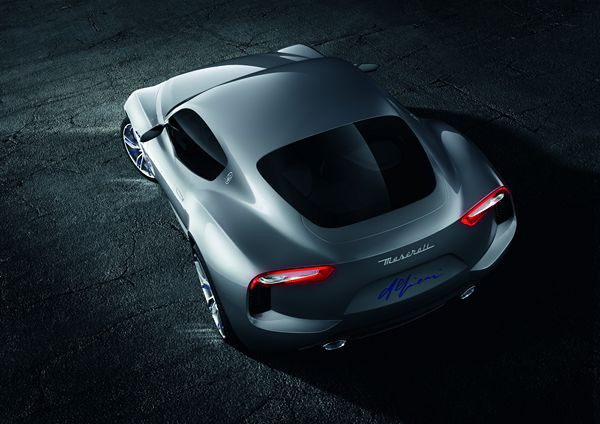 Le concept de coupé Alfieri représente l'essence de la marque Maserati