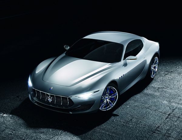 Le concept de coupé Alfieri représente l'essence de la marque Maserati