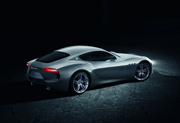 Le concept de coupé Alfieri représente l'essence de la marque Maserati