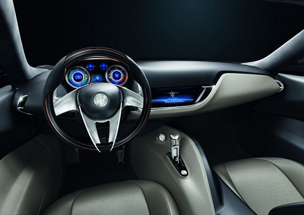 Le concept de coupé Alfieri représente l'essence de la marque Maserati
