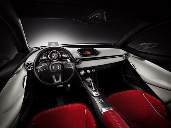 Le concept Hazumi donne un avant-goût de la future citadine Mazda