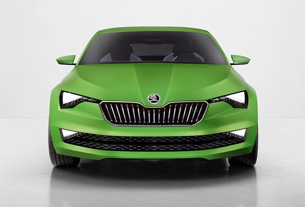 Un concept Skoda VisionC de coupé cinq portes avec un grand hayon