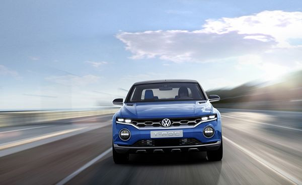 Un concept Volkswagen T-Roc au design musclé avec phares à LED et caméras intégrées