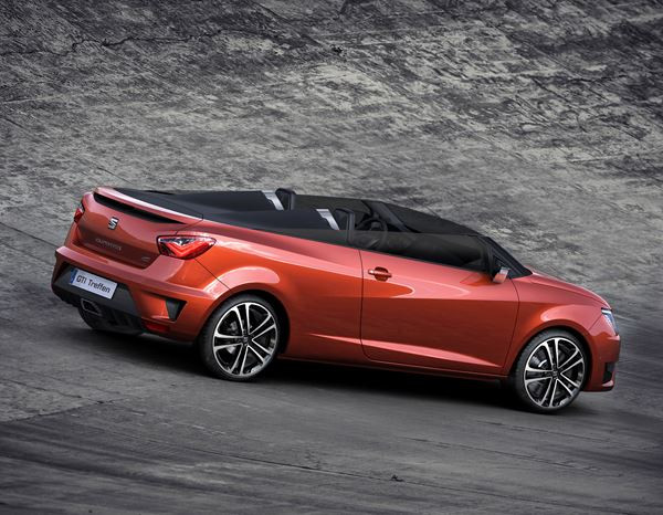 Un concept Seat Ibiza Cupster doté d'un pare-brise bas entourant l’habitacle