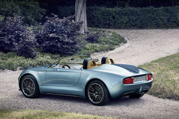 Un petit roadster biplace Mini Superleggera Vision aux lignes épurées