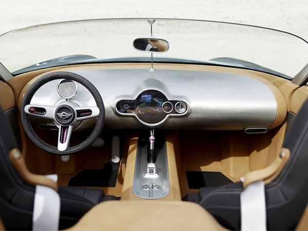 Un petit roadster biplace Mini Superleggera Vision aux lignes épurées
