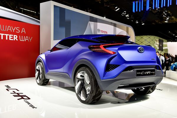 Le concept Toyota C-HR inaugure un langage de style dynamique