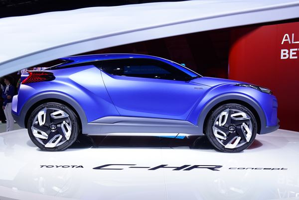 Le concept Toyota C-HR inaugure un langage de style dynamique