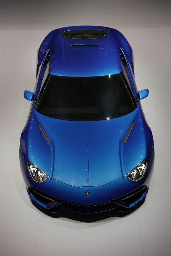 Un concept Lamborghini Asterion hybride rechargeable de 910 ch à Paris