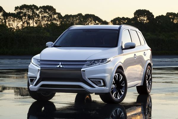 Le concept Mitsubishi Outlander PHEV Concept-S soigne son apparence