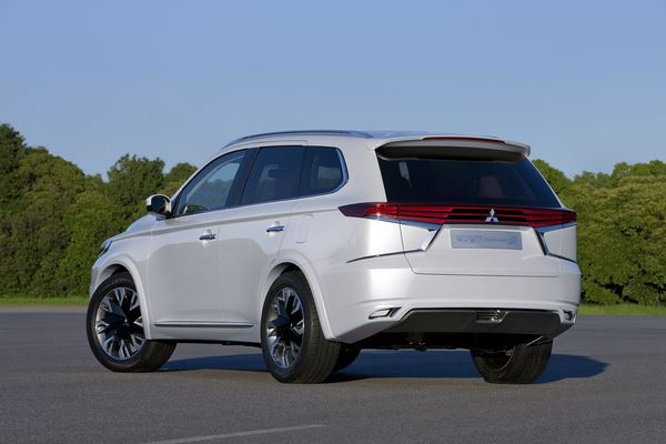 Le concept Mitsubishi Outlander PHEV Concept-S soigne son apparence